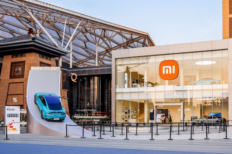 Xiaomi раздает дилерам свыше  млн наличными — выручка EV в III квартале взлетела до ,1 млрд!