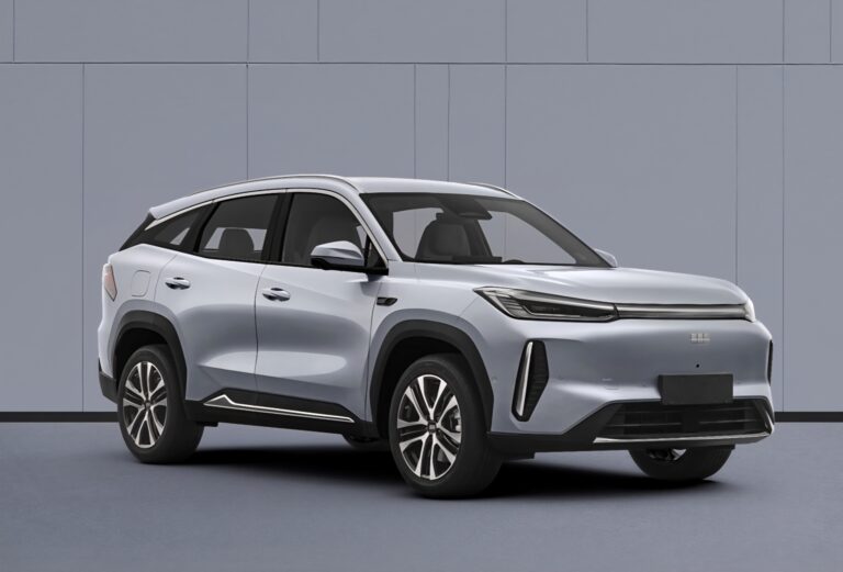 Geely Galaxy M7 PHEV — раскрыты ключевые характеристики 4,8‑метрового гибрида