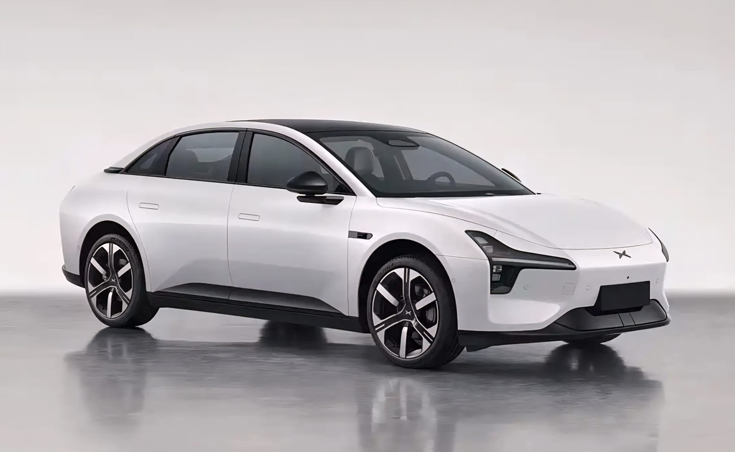 Xpeng Mona 03 — электроседан с 12 вариантами запаса хода: от 485 до 640 км