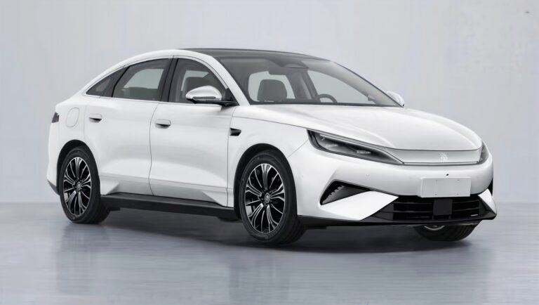 BYD Qin Max — электроседан с мотором 240 кВт и увеличенным кузовом: новый соперник для Qin Plus