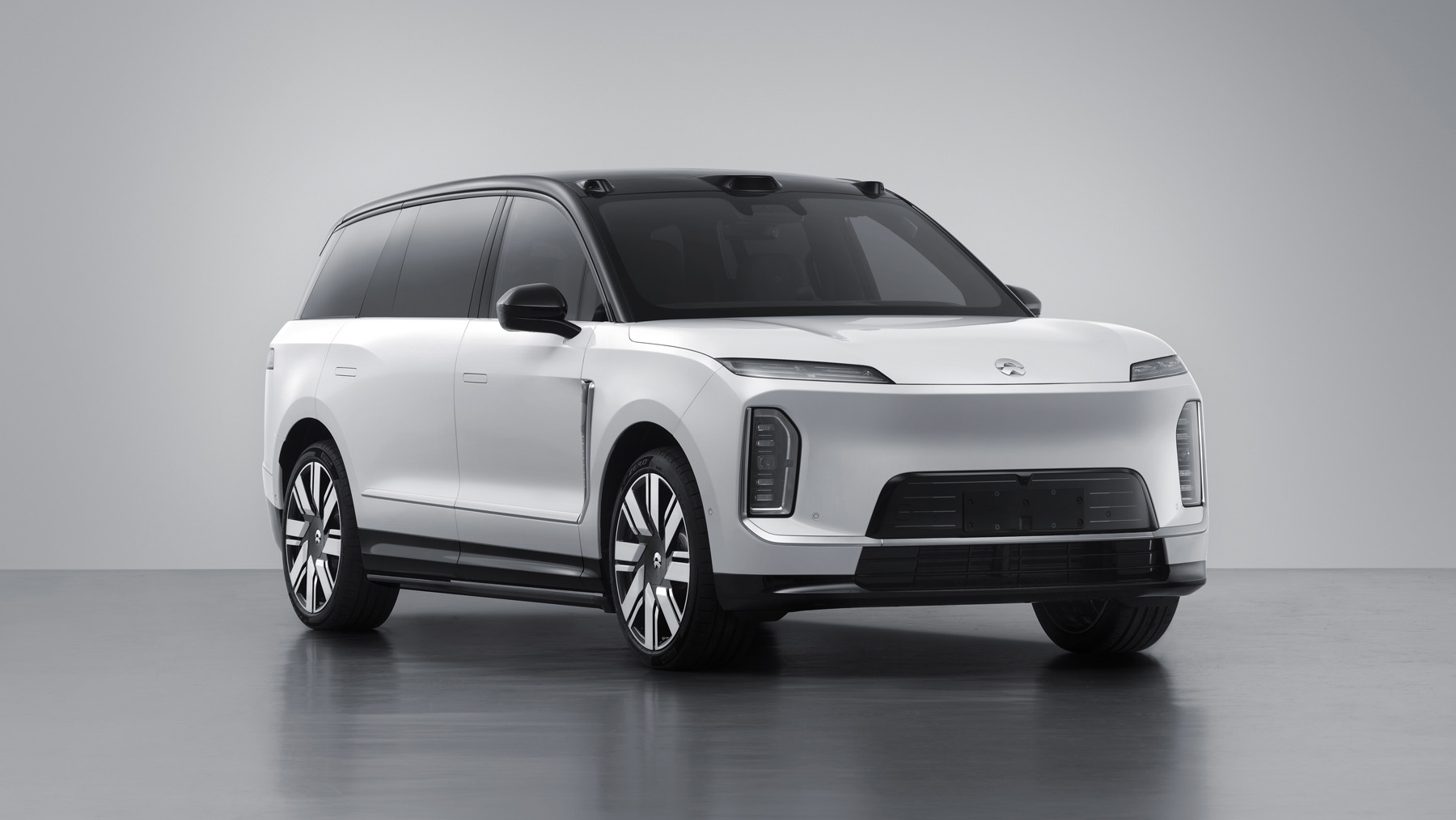 Nio запускает крупнейший в Китае электрический SUV — ES9 длиной 5,37 м!