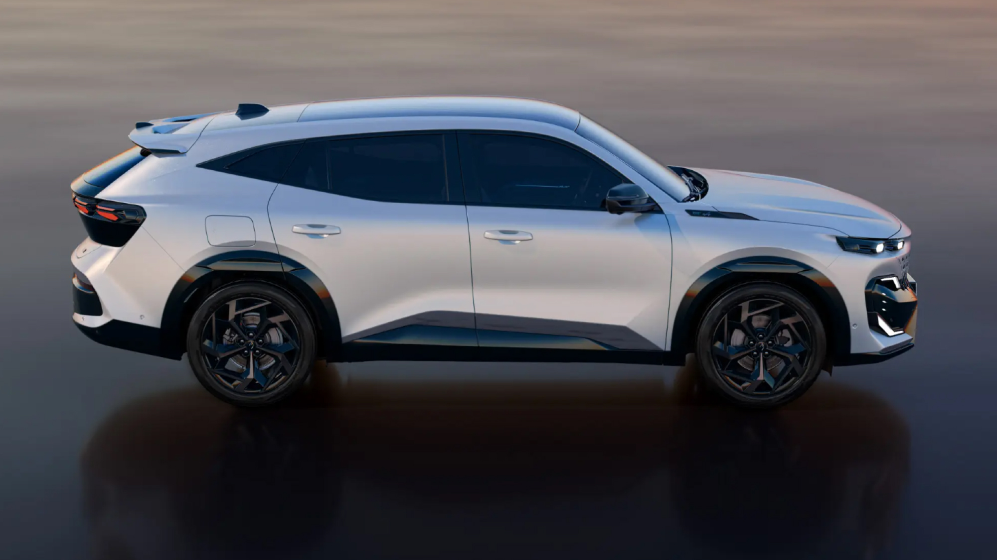 В Корее дебютировал гигант: крупнейший кроссовер Renault, созданный совместно с Джили